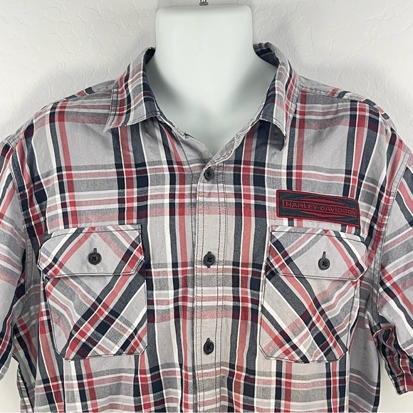 Harley Davidson Men's XL Gray & Red Plaid Short Sleeve Button Down, Embroidered - Picture 3 of 9